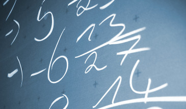 Schultafel mit mathematischen Formeln